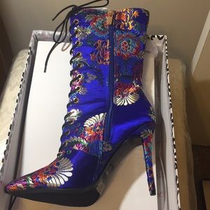 Gorgeous lace up boot